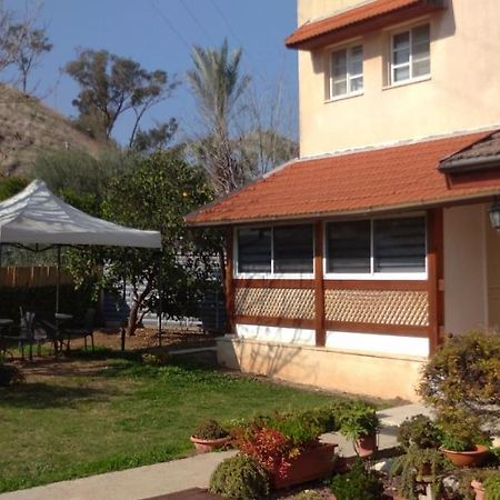 Jordan Valley One Room Apartment Menaẖemya Zewnętrze zdjęcie